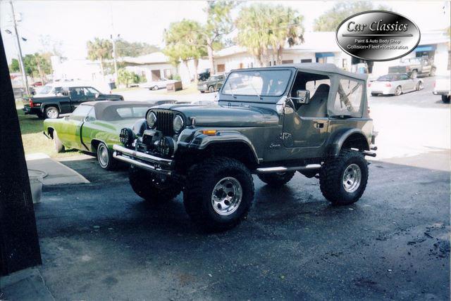 Trucks – photo 1